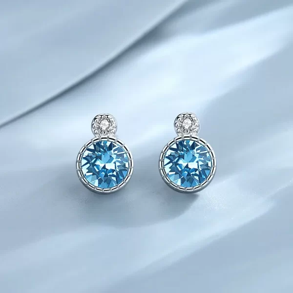 PENDIENTES ESTILO CLASICO COLOR CELESTE BRILLANTE - Imagen 2