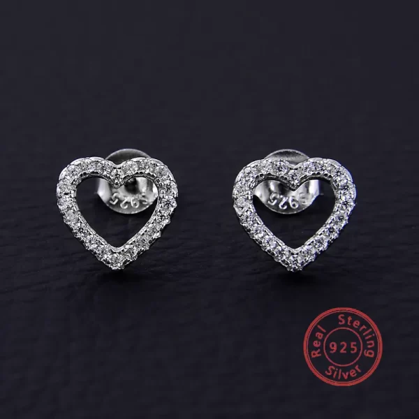 JUEGO DE ARETES Y COLLAR DE CORAZONES CON INCRUSTACIONES DE GEMAS - Imagen 5