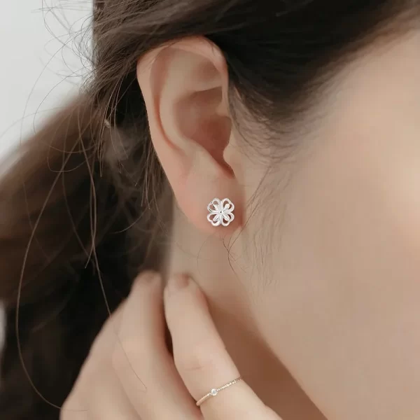 Pendientes de plata con forma de flor - Imagen 4